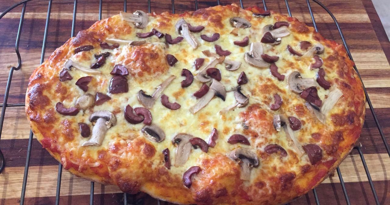 Tamatiesous vir pizza